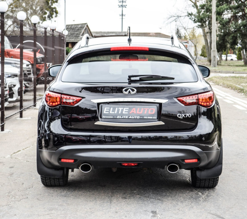 Infiniti QX70 2013