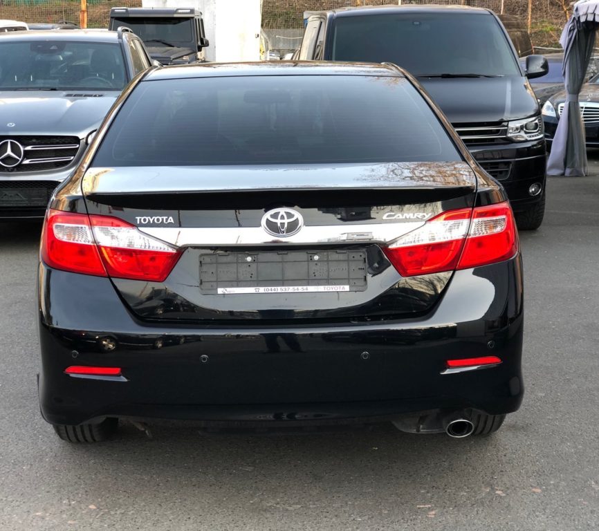 Toyota Camry 2014