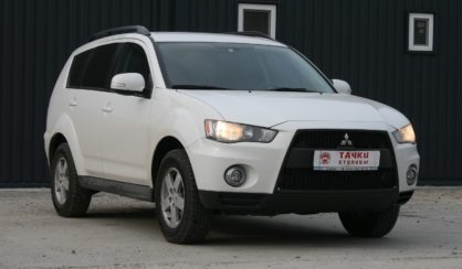 Mitsubishi Outlander XL 2011