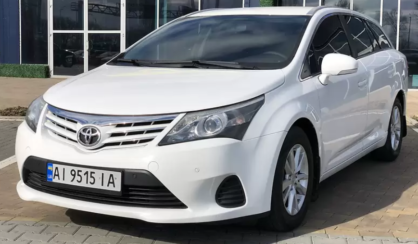 Toyota Avensis 2012