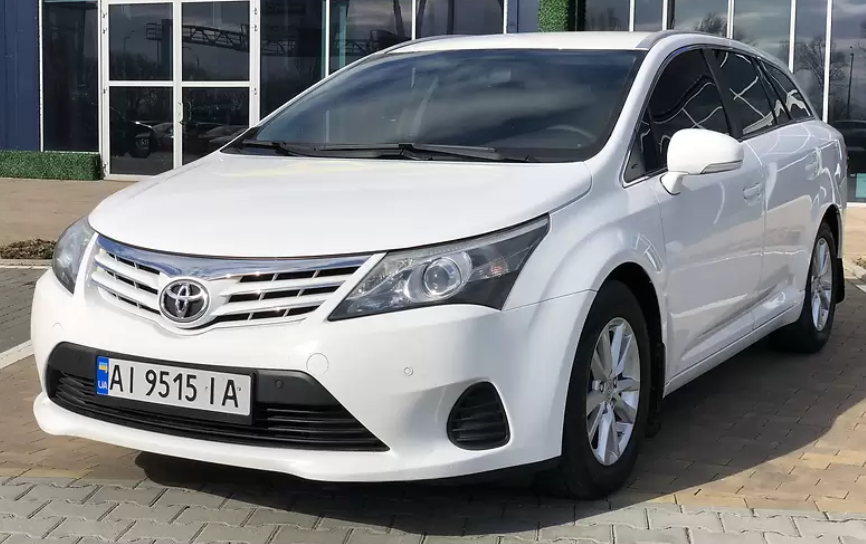 Toyota Avensis 2012