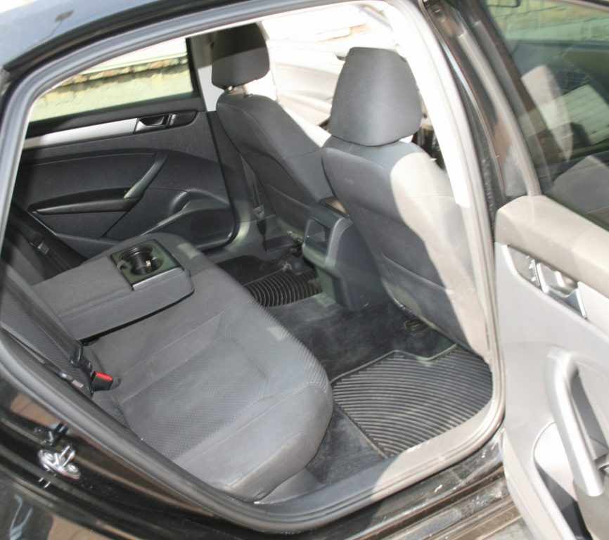 Volkswagen Passat B7 2012