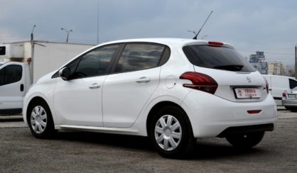 Peugeot 208 2013