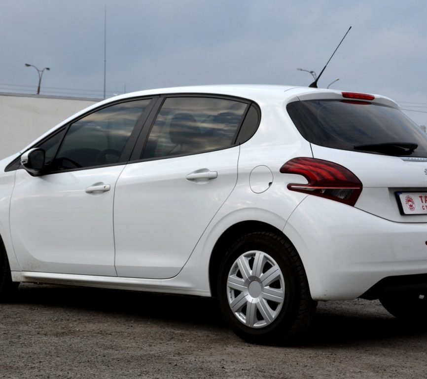 Peugeot 208 2013