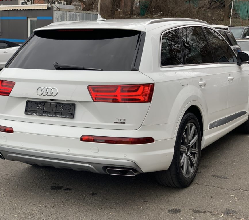 Audi Q7 2016