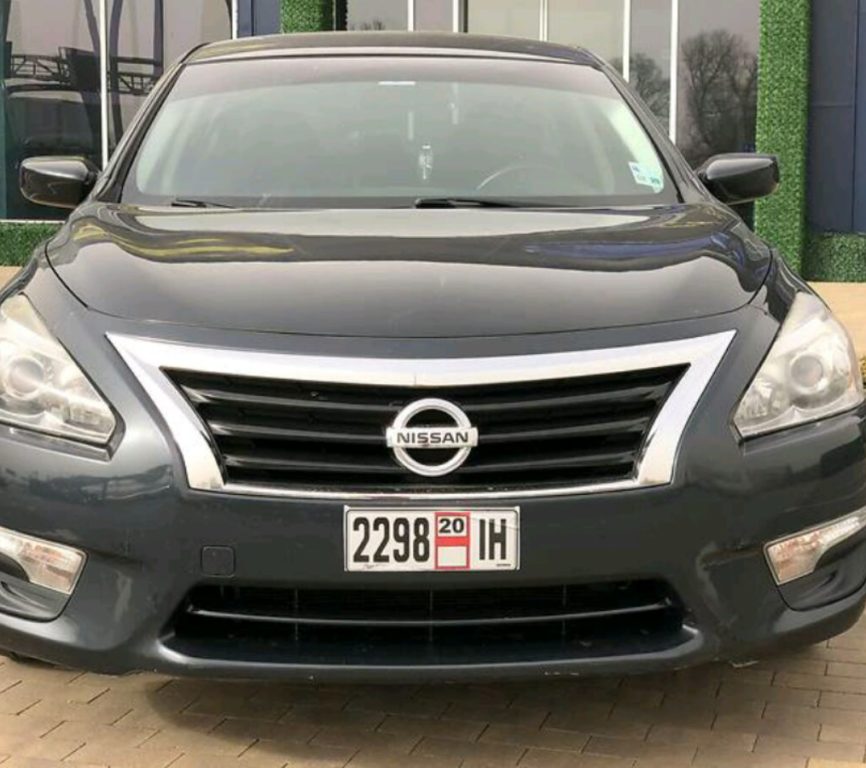 Nissan Altima 2015