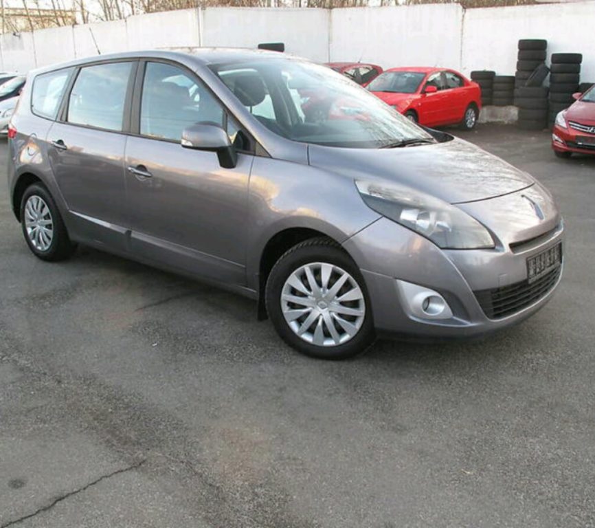 Renault Grand Scenic 2010