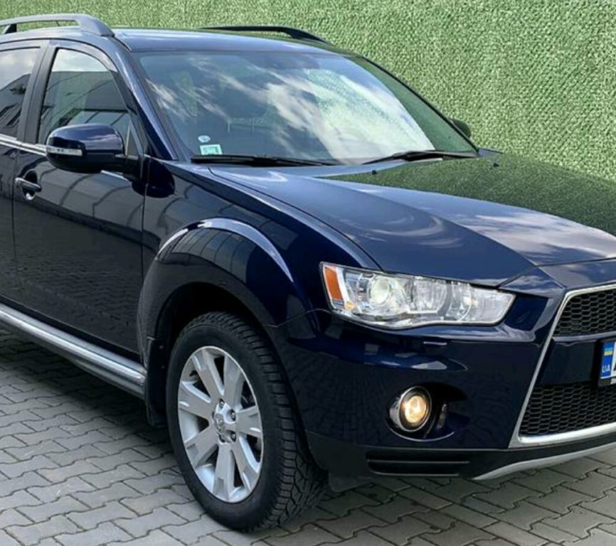 Mitsubishi Outlander 2011