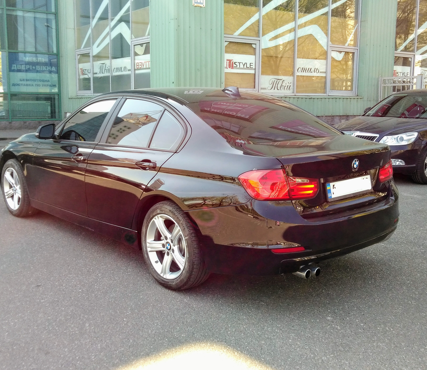 BMW 328 2013