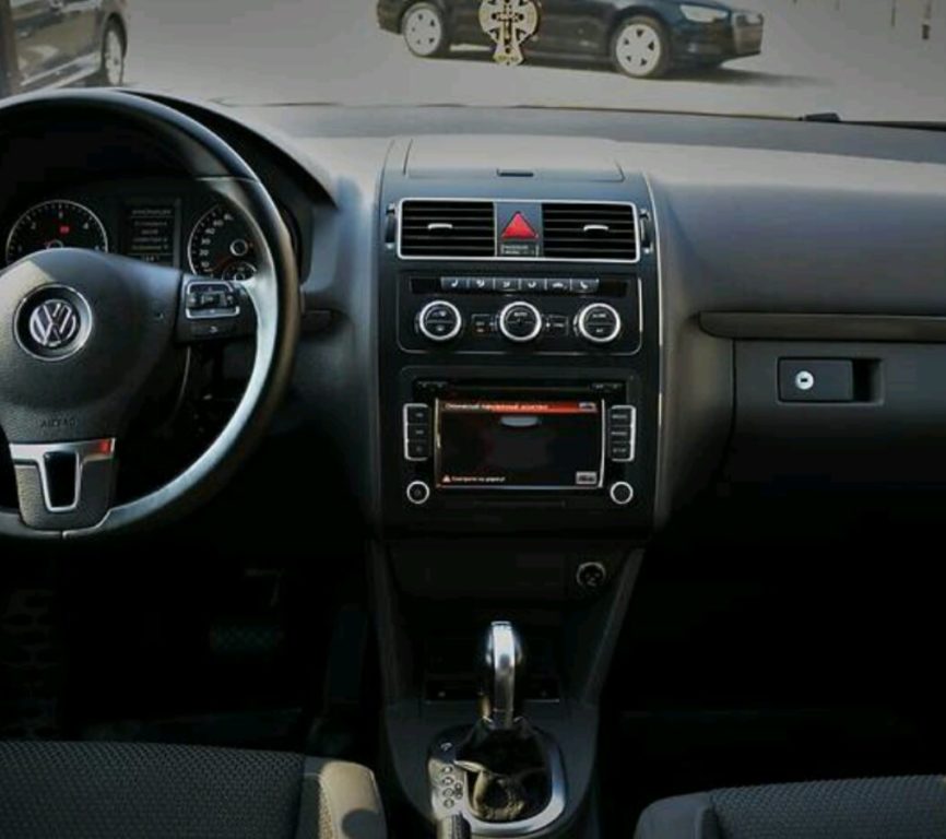 Volkswagen Touran 2013