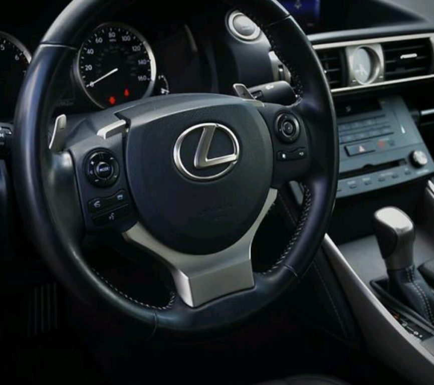 Lexus IS 200 2016