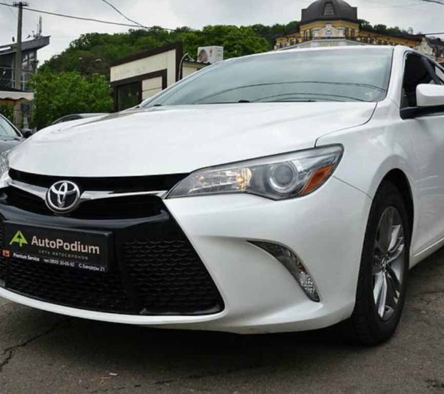 Toyota Camry 2016