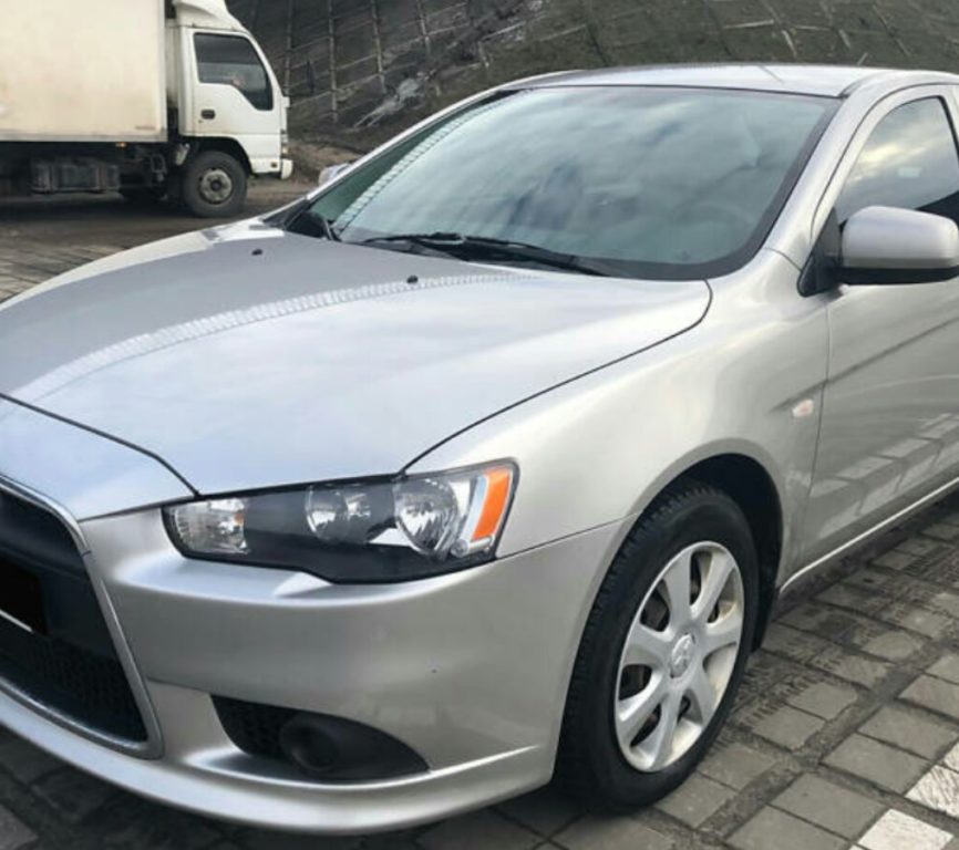 Mitsubishi Lancer 2012