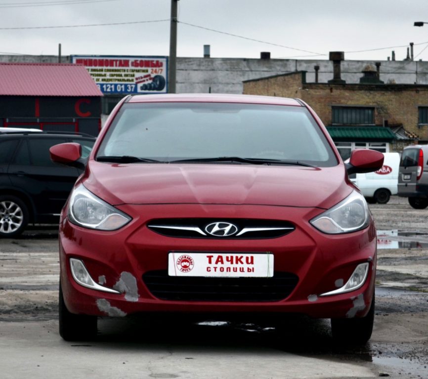 Hyundai Accent 2012