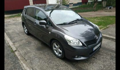 Toyota Verso 2011