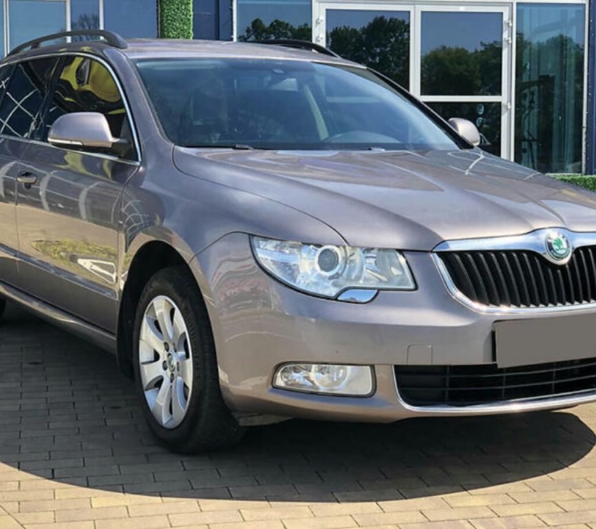 Skoda Superb 2012