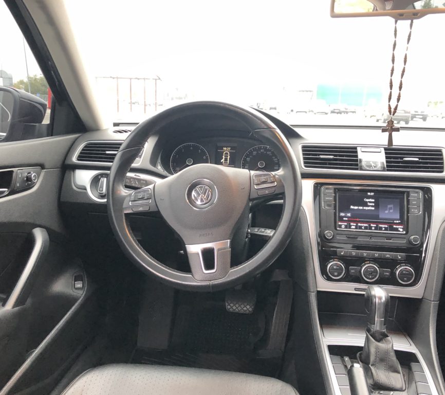 Volkswagen Passat B7 2012