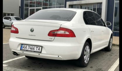 Skoda Superb 2011