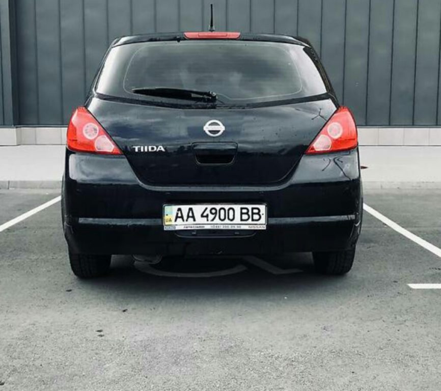 Nissan TIIDA 2008