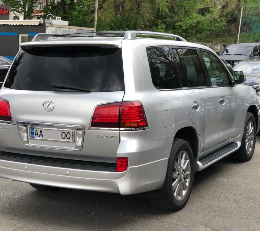 Lexus LX 570 2010