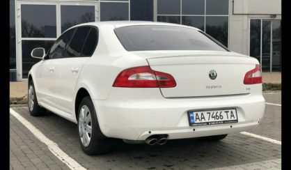 Skoda Superb 2011