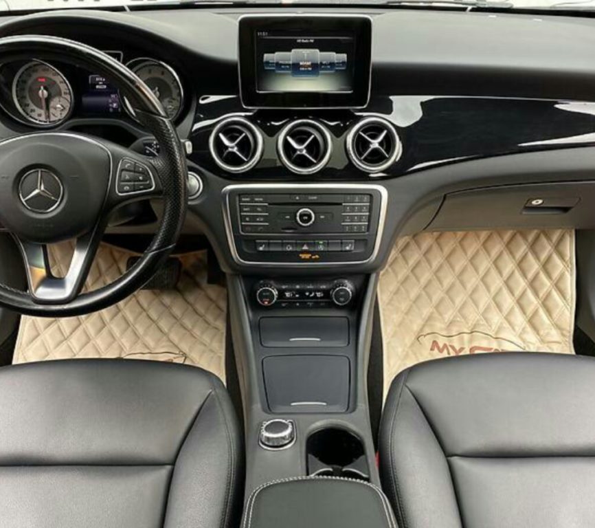 Mercedes-Benz CLA 250 2015