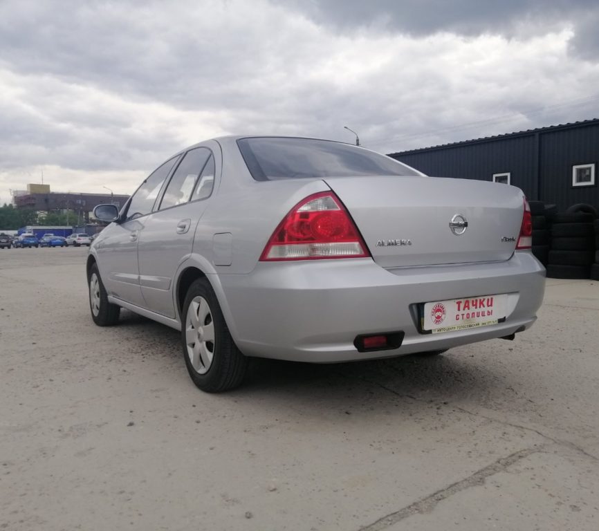 Nissan Almera 2011