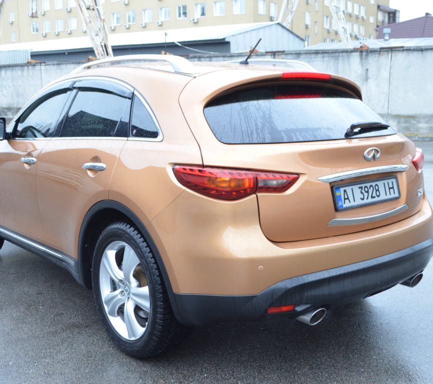 Infiniti FX 37 2010