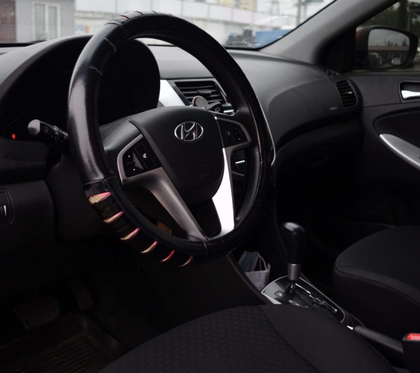 Hyundai Accent 2012