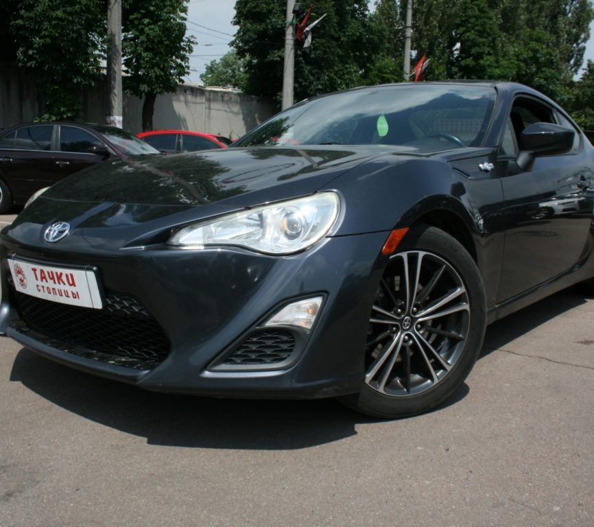 Toyota Scion 2013