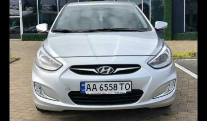 Hyundai Accent 2013