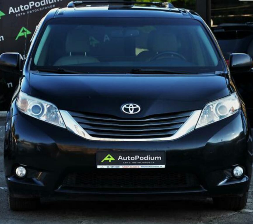 Toyota Sienna 2013