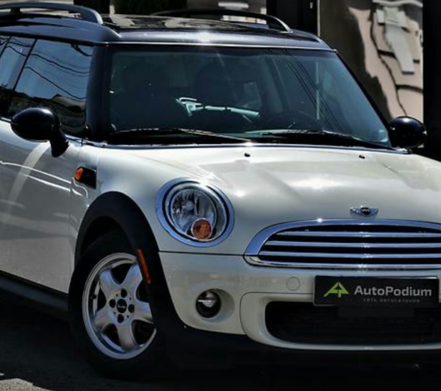 MINI Clubman 2011