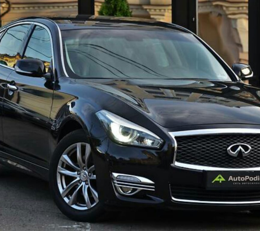 Infiniti Q70 2015