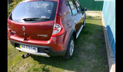 Renault Sandero 2012