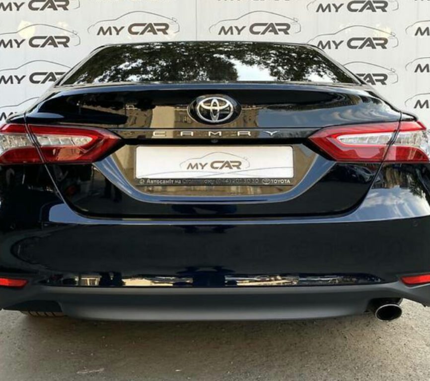 Toyota Camry 2018