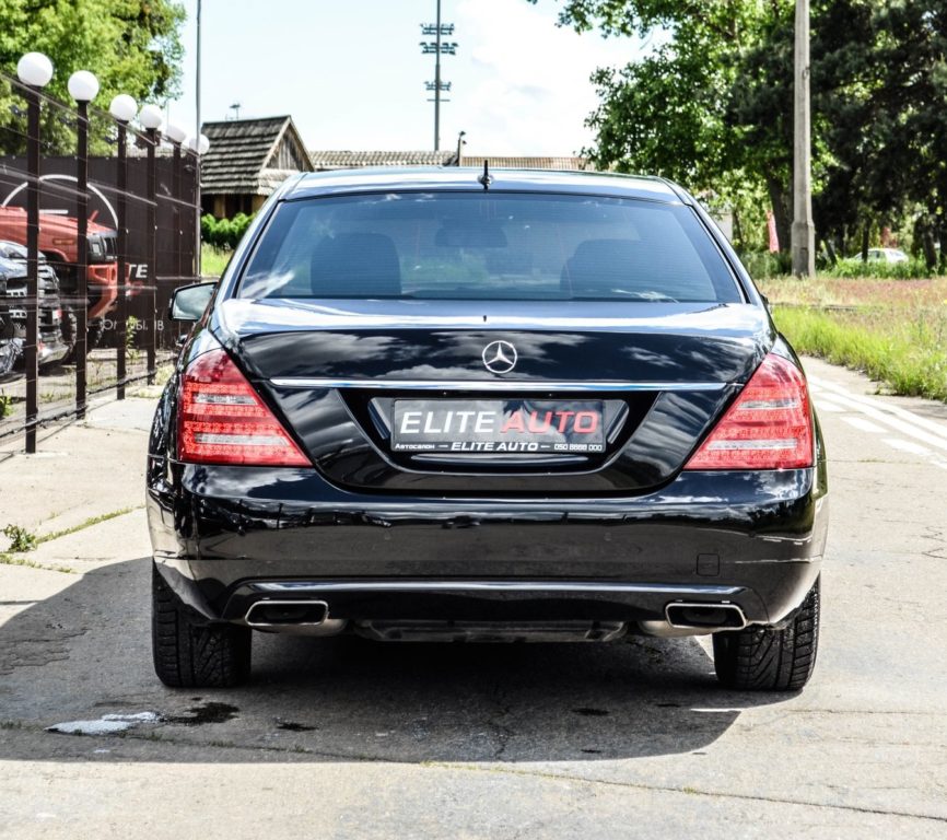 Mercedes-Benz S-Class 2013