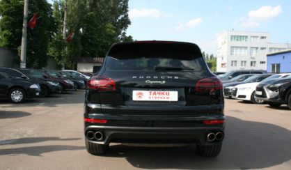 Porsche Cayenne 2016