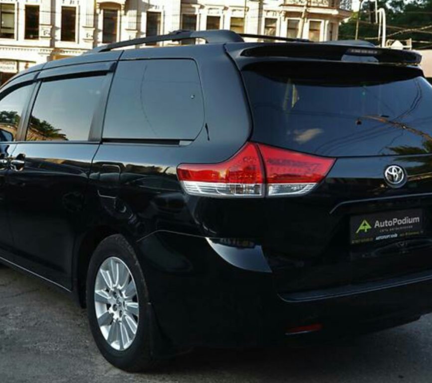 Toyota Sienna 2013