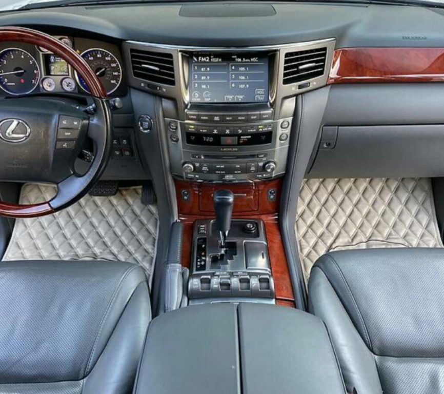 Lexus LX 570 2008