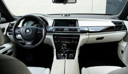 BMW 750 2013