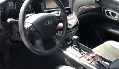 Infiniti Q70 2015