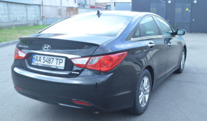 Hyundai Sonata 2011