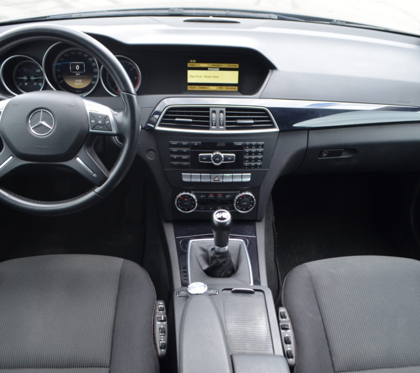 Mercedes-Benz C 200 2012