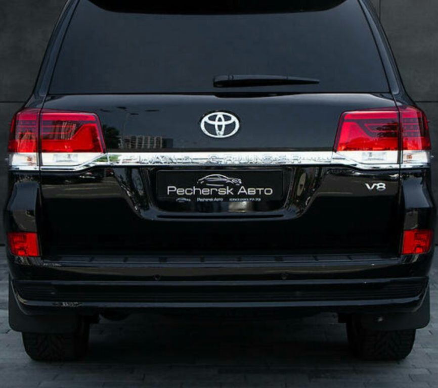 Toyota Land Cruiser 200 2019