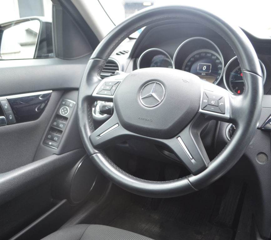 Mercedes-Benz C 200 2012