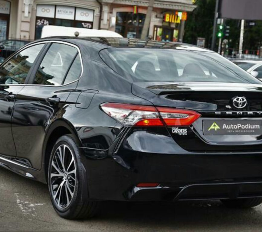 Toyota Camry 2018