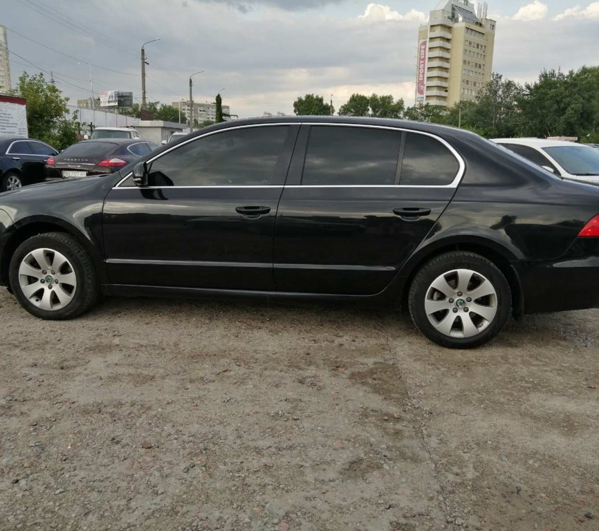 Skoda Superb 2011