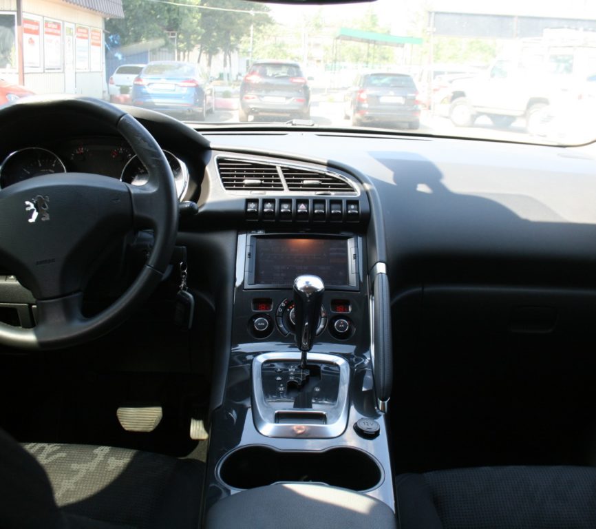 Peugeot 3008 2011