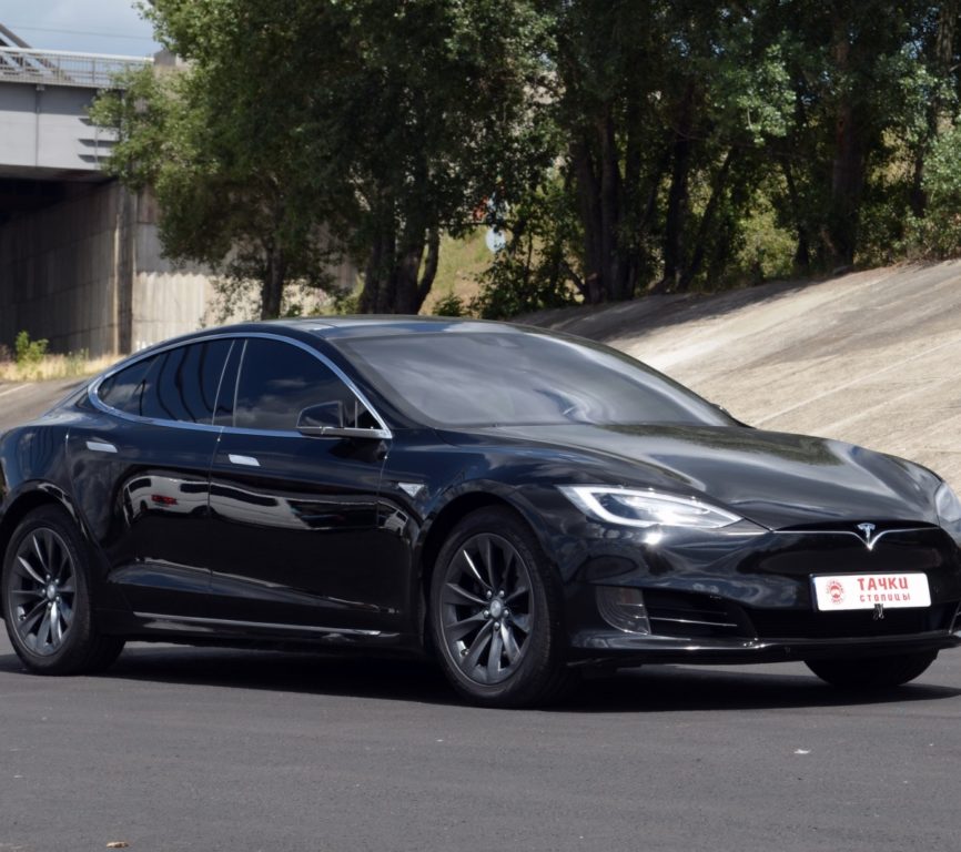 Tesla Model S 2016